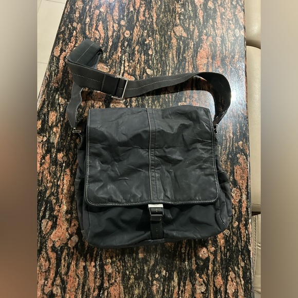 Coach Other - Authentic Coach messenger bag. Size medium. Pre loved. Condition 10:10